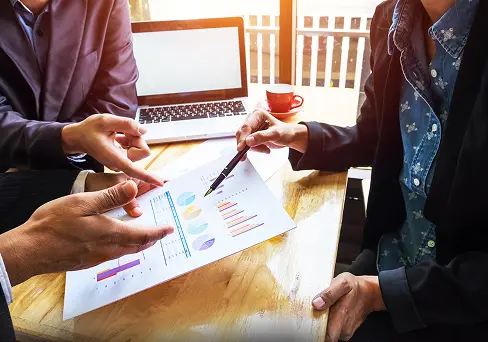 Competitive analysis and benchmarking